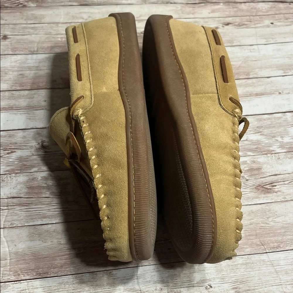Minnetonka Pile Lined Hard Sole Men's Tan Suede Loafers Slippers 13W